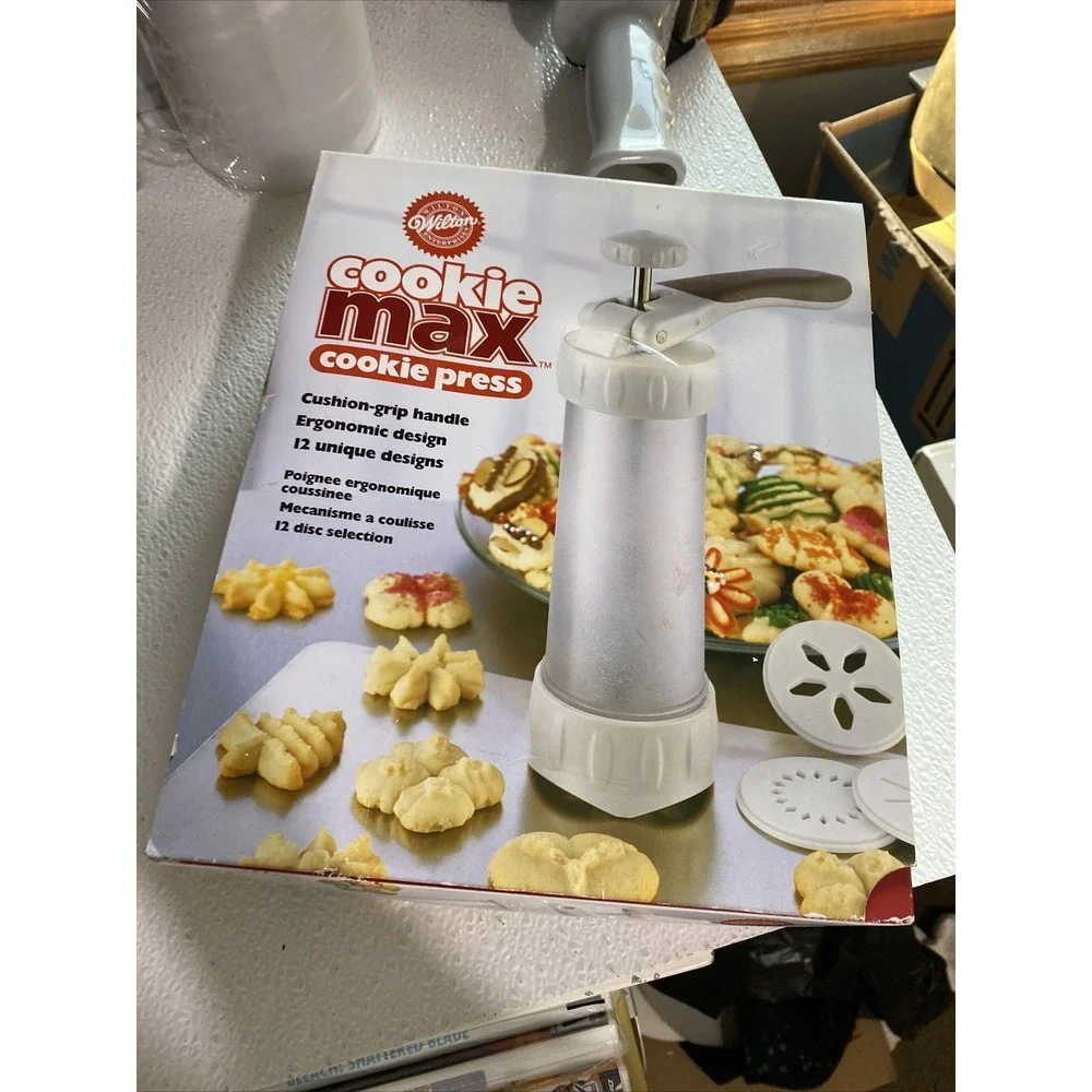Wilton Cookie Max Cookie Press 2104-4003 Ergonomic 12 Discs New In‎ Worn Box
